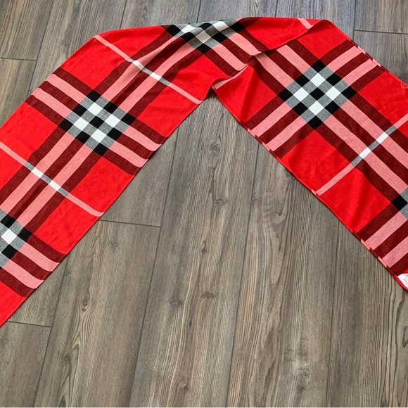 Scarf - Picture 3 of 6